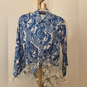 Mosaic Blouse size M Blue&white